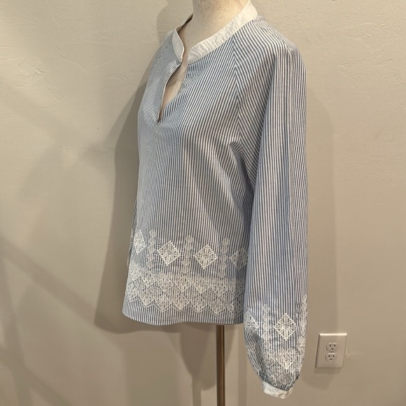 ENGLISH FACTORY BLUE WHITE STRIPED EMBROIDERED DETAILED BLOUSE SIZE SMALL - Picture 5 of 8